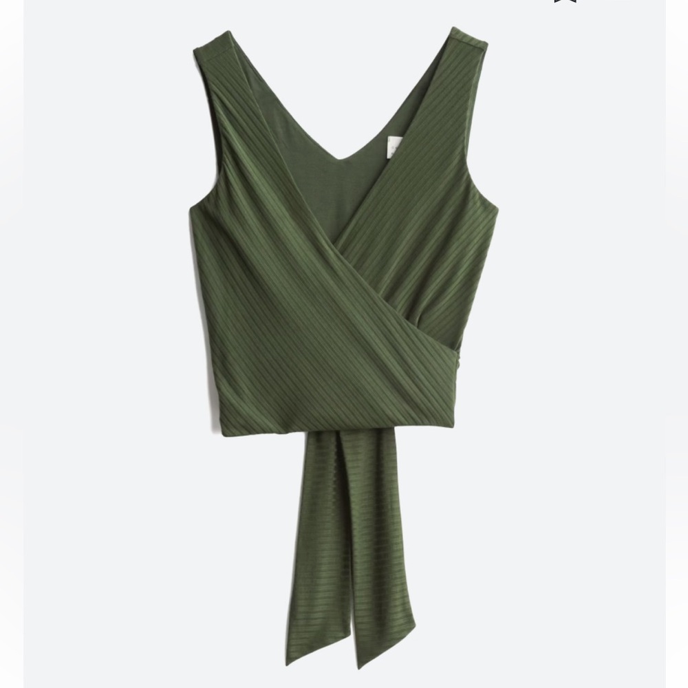 DEE ELLY
Callista Sleeveless Wrap Crop Top